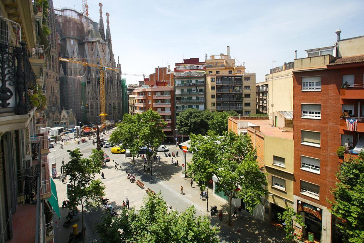 Gaudi Sagrada Familia Barcelona Exterior foto